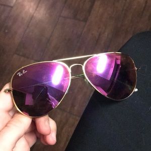 Pink Ray-Ban aviators
